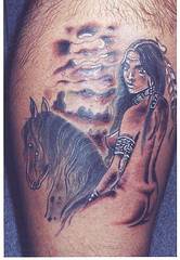 Nacktes indianisches Mädchen auf Pferd Tattoo