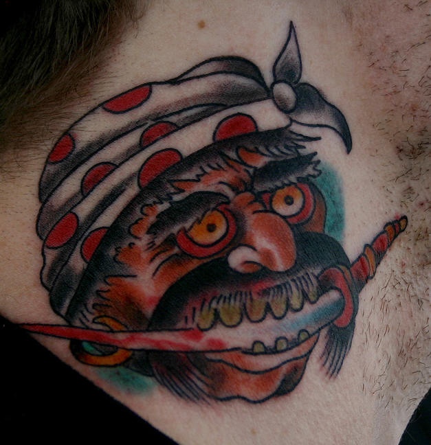 Asiatischer Stil Piratenkopf Tattoo