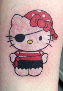 Hello kitty pirata tatuaggio