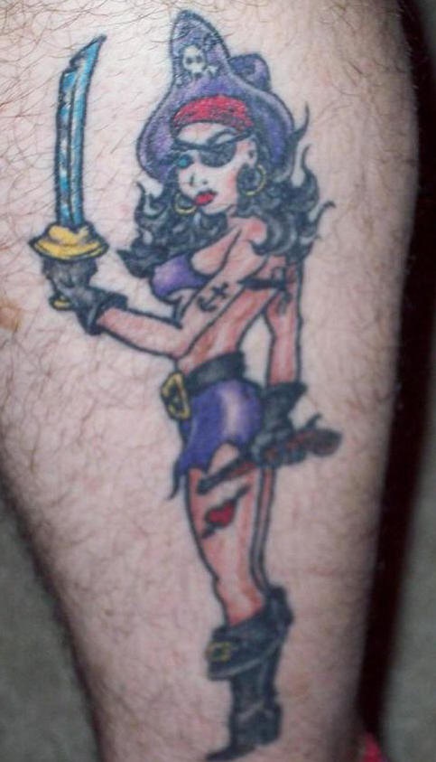 Sexy Piraten-Mädchen farbiges Tattoo
