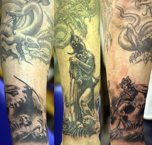 Guerrero de la edad media tatuaje en la manga