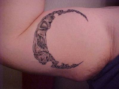Tatuaje de luna maligna