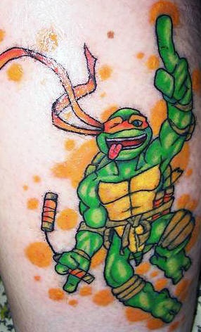 Teenager Mutant Ninja Schildkröte Tattoo mit Michelangelo