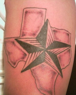 Tatuaje de estado de Texas con estrella