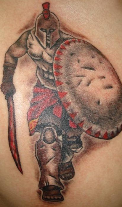 Tatuaje el guerrero fuerte el escudo y la espada