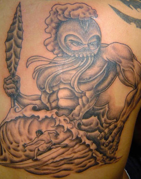 Gran guerrero oceánico tatuaje en tinta negra