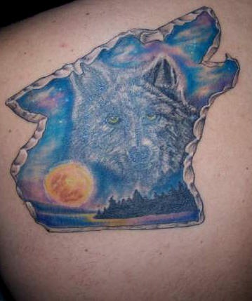 Cooles Tattoo mit eiskalten Wölfe