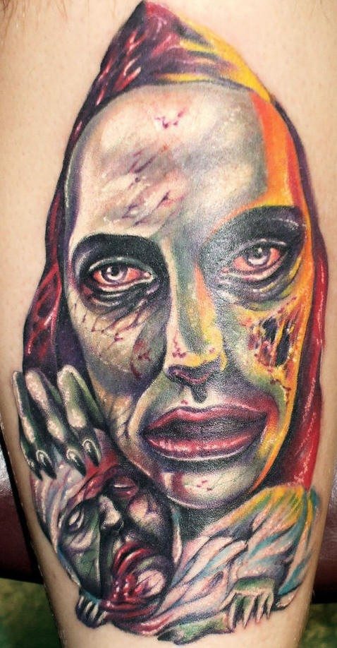 Tatuaje extravagante de la cara femenina-zombi