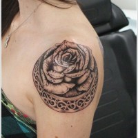 3D like big black and white rose tattoo with ornaments on shoulder