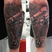 3D schwarzweiße antike Gläser mit Weltkarte Tattoo am Arm