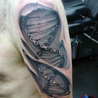 Tatuaje en el brazo, cadena en forma de adn, idea interesante
