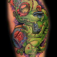 Tatuaje en la pierna, criatura zombi divertida con cerebro humano en lata