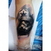 3D style cool looking Storm trooper helmet tattoo on leg