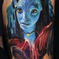 Tatuaje  de mujer Avatar divina volumétrica