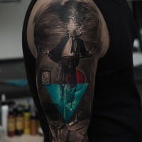 Awesome abstract art tattoo on shoulder