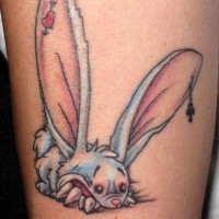 Gruseliger farbige verrückter Hase Tier Tattoo  am Arm