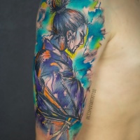 Große farbenfrohe Samurai Tattoo auf der Schulter