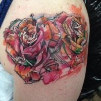 Abstrakter Stil farbiges Schulter Tattoo mit Rosen