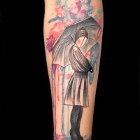 Abstrakter Stil illustratives Unterarm Tattoo von Frau mit Regenschirm