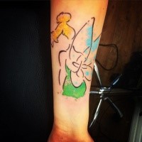 Abstrakter Stil Tinkerbellförmiges Unterarm Tattoo