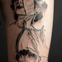 astratto stile infinito donna fatta a casa tatuaggio su braccio