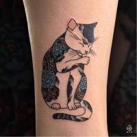 Accurate painted colored Manmon cat tattoo by horitomo