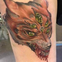 Erstaunlicher Kopf eines mystischen Fuchses Tattoo