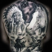 americano nativo occidentale nero e bianco super realistico tatuaggio pieno di schiena