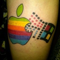 Tolles farbiges Windowssymbol Apfel Tattoo