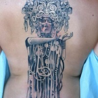 Fantastische Fraue Tattoo am Rücken