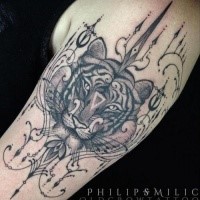 Beautiful Asian style shoulder tattoo of creepy tiger with beautiful ornaments