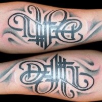 Schön aussehendes Unterarm Tattoo mit Schriftzug