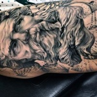 grande colorato nero e bianco Poseidon tatuaggio su braccio