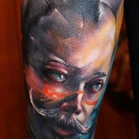 Großes farbiges Unterarm Tattoo mit Porträt des Fantasiegeschöpfs