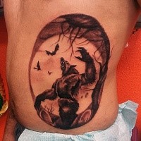 Schwarzes und graues Tattoo mit bösem Werwolf mit Fledermäusen