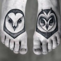 Black gray owls head tattoo on feet by Kamil Czapiga