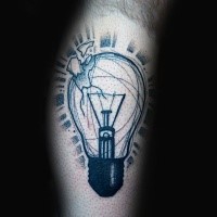 Schwarzes großes Bein Tattoo von zerbrochener Glühbirne