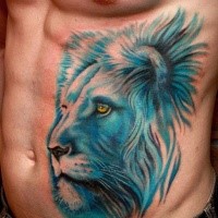 Breathtaking pale blue colored realistic detailed lion's head powerful tattoo on man's belly