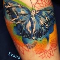 Tatouage papillon par ivana