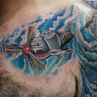 Cartoon Stil farbiges Brust Tattoo mit Kampfflugzeug