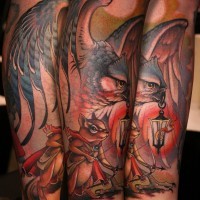 Cartoonischer Stil farbiger fantastischer Adler Tattoo auf Bein mit Maus Schütze kombiniert