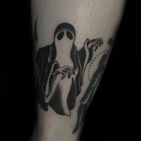 Cool ghost tattoo on leg with shadows