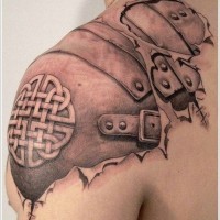 fresca idea di nodo celtico pelle strappata tatuaggio sulla spalla
