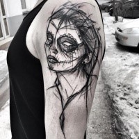 Coole mexikanische traditionelle schwarze Tinte gemalt von Inez Janiak Tattoo der Frau mit Maske