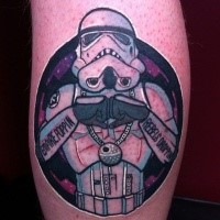 Cooler Thug Stil farbiges Bein Tattoo mit Stormtrooper