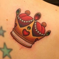 bella piccola corona rossi e dorati colori tatuaggio