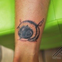 Cute small leg tattoo of beautiful bee