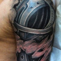 Detaillierte und farbige futuristische Alien Rüstung Tattoo
