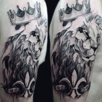Engraving style colored shoulder tattoo of king lion with letterin