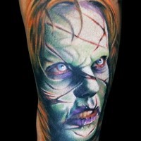 Tatuaje en el brazo, niña zombi
